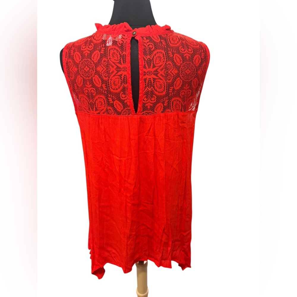 Soulmates Women’s Elegant Plus Size Red Lace Women's Sleeveless Top-1X - Picture 2 of 5